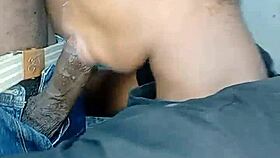 African teen gives sloppy head cum on face?