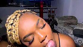 Hermanastra Tries Big Cock for First Time