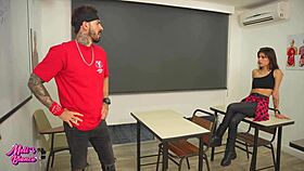 When I get home late, I meet a new teacher with a very big cock that makes me enjoy pleasure in the classroom. He dives into my wet pussy.