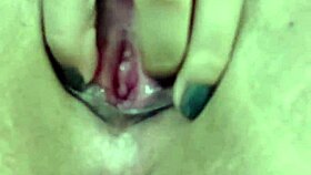 ये देसि कॉलेज गर्ल स्टेपडैड के साथ स्टेमी फन के लिए स्नीक करती है।