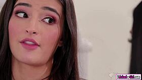 Sexy Teen 18+ Licked by Bff and Her Stepmom in Lesbian 3some