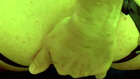 nice ass getting pounded by big cock 😏