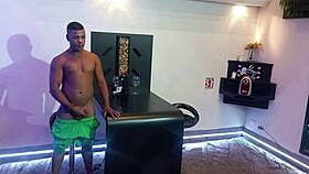 Suzie and her lover Bruninho Bombom took me to the motel for free