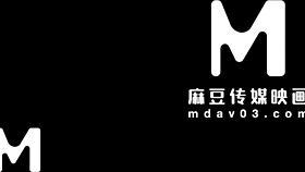 Young bride Bai Jie enjoys cunilingus and fucking on her wedding night 😍