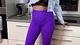 hey cherrylcolle, wanna share breakfast and show that big ass?