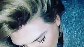 justcallmekarma gives blowjob and swallows cock 😏