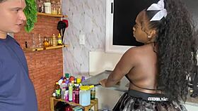 Sexo Com O Filho Do Patrão Empregada Safada Pede Pra Tirar A Camisinha E Fuder Sua Buceta No Pelo E Finalizar Na Sua Boquinha