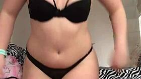 Cute Nerdy Pawg Shows Thick Body And Masturbates With Vibrating Dildo