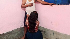 गर्म इंडियन सौतेली माँ को सौतेले बेटे से रोज टाइट चूत में ड्रिल्ड किया जाता है