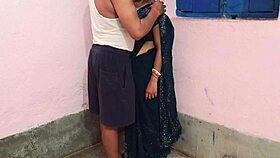 गर्म इंडियन सौतेली माँ को सौतेले बेटे से रोज टाइट चूत में ड्रिल्ड किया जाता है