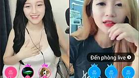 Two Cute Korean Girls In Sexy Webcam Livestream