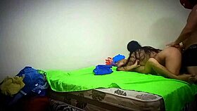 i follar mi madrastra sexy con mis hijastros, le reviente el culo y deje leche