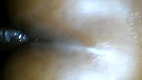 Preta Sentando Com O Rabo