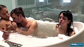 scarlett taylor shares a moment with her girlfriend