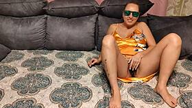 Wife with hairy pussy wants play while husband at work