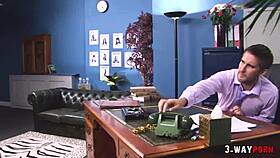 Tammie Lee Takes Intense Double Penetration And Anal In Threesome!