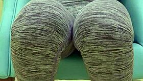 Teen babe teases her sugar daddy in leggings photoshoot