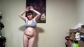 i'm doing a pantsless hiit workout with a vibrator inside