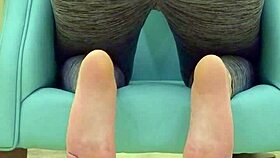 Teen babe teases her sugar daddy in leggings photoshoot