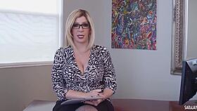 Big Ass Naked Fingering To Orgasm