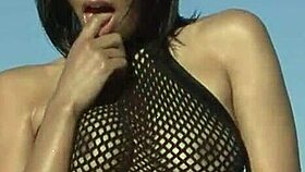 i love fucking oiled ebony booty aliana love balls deep with my big cock