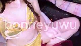 bonneyuwu COSPLAYS as leia in star wars, CUMS on her FACE in bed