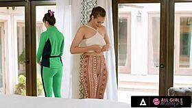 All Girl Massage - Nervous Bella Rolland Gets Her 1st Massage And She Gets An Unforgettable One