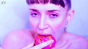 Bare Toes Crush Juicy Fruit