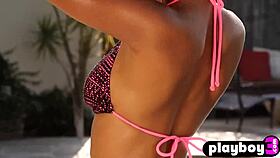 Can you resist this perfect ebony teen babe exposing her black ass?