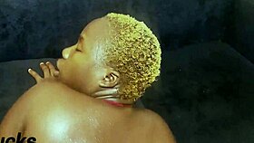 that big ass step aunty is a total slut in the bedroom