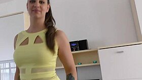 Amateur angelina brill meets neighbors