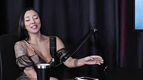 Medindo o tamanho da bunda da morena gostosa e o resultado foi - will mastro sheer red