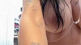 big ebony ass of mia gets admired in casual chat