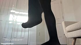 i'm evil supergirl in pantyhose, trapping you with foot worship until you melt me