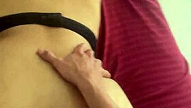 Jovencita de 18 años es cogida por su novio, le encanta el sexo casero!