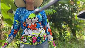 i fucked da innocent girl for sum chickens lol