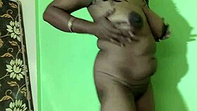 indian mature woman displays her natural body