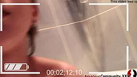 ugly face foamy fingering session in bathtub