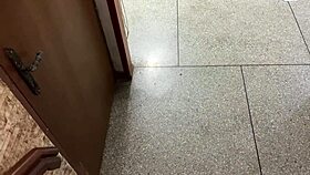 mi hijastra llega tarde de una fiesta y la o para que me chupe la polla