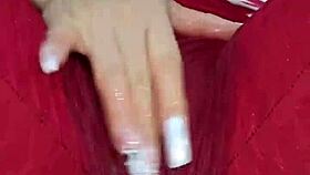 frotando mi co�o a traves de leggins hasta mojarlos delicioso - se moja y habla tan sucio que te hace excitar demasido