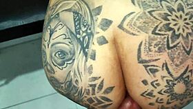 hermosa latina swallows cock does russian fucks gets facial