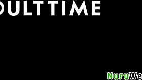 Busty blonde teen masseuse Summer Vixen prepares Tommy Pistol for a wet nuru massage! 😘