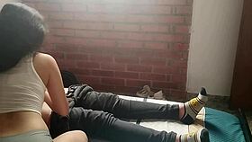 Hermosa Jovencita Swallows Cock And Handjobs Well