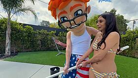 from pool cleaning to pleasing, sona's day with porndude