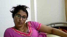pakistani girl web playing for fun