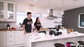 callie brooks works out at the gym with horny milf vibes