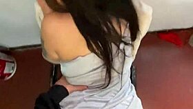 Jovencita De 18 Años Amateur Le Encanta Ser Follada En 4 Patas