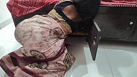 Indian Aunt Bangs Young Guy in Wild Session