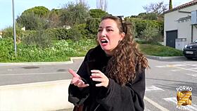 livia jeune bombasse wants to get fucked well by french milf