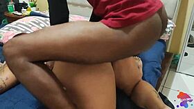 boquete no novinho do pau grosso e gozada na cara